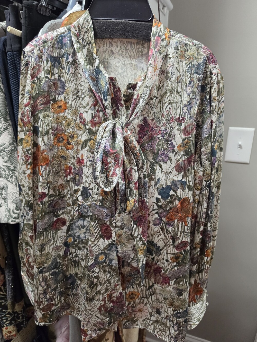 Tory Burch Metallic Floral Tie-Neck Blouse in Multicolor